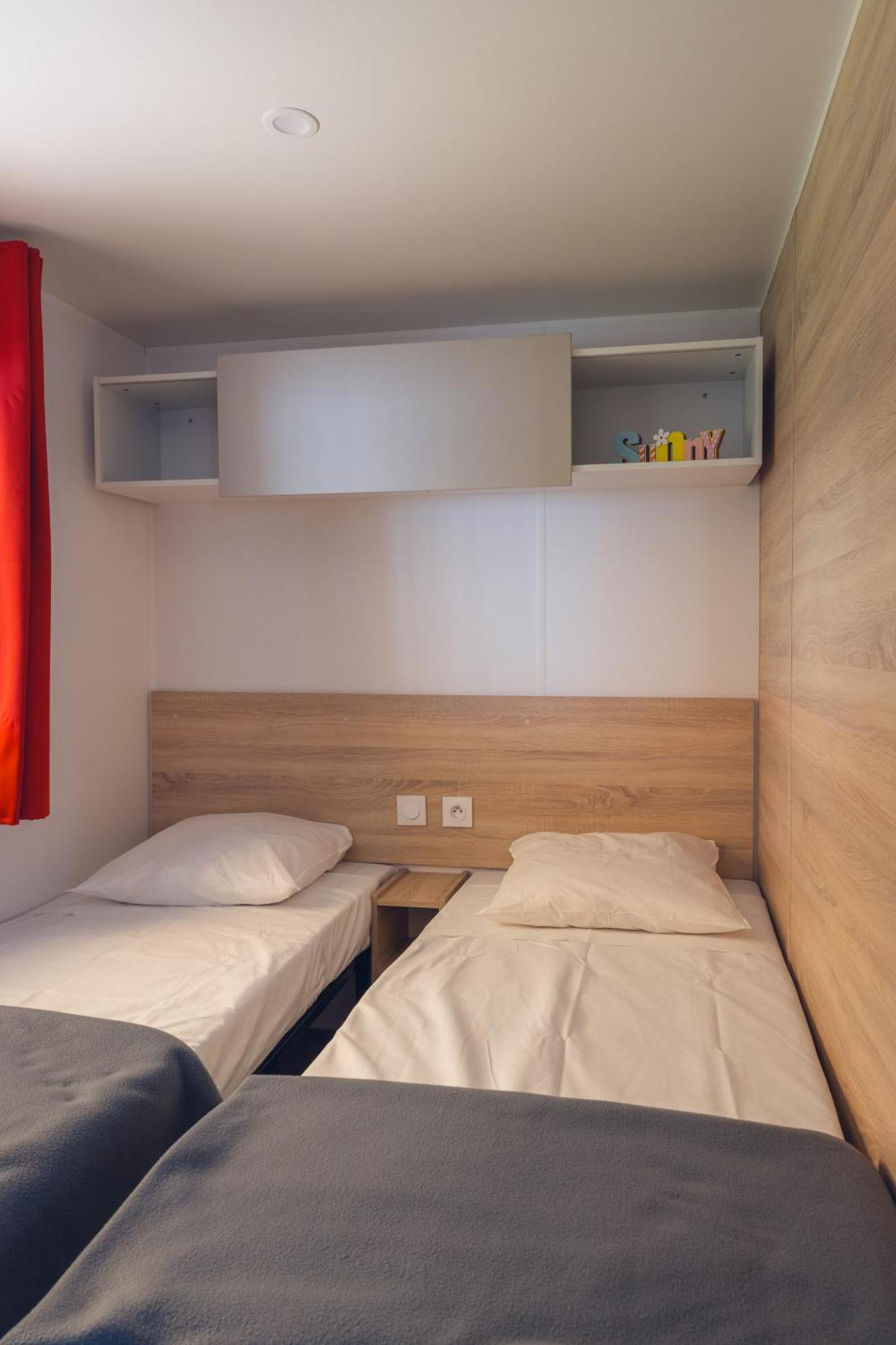 Hotel L'Oasis Des Dombes Ambérieux-en-Dombes Habitación foto